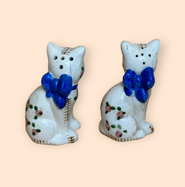 Vintage Cat Salt & Pepper Shakers